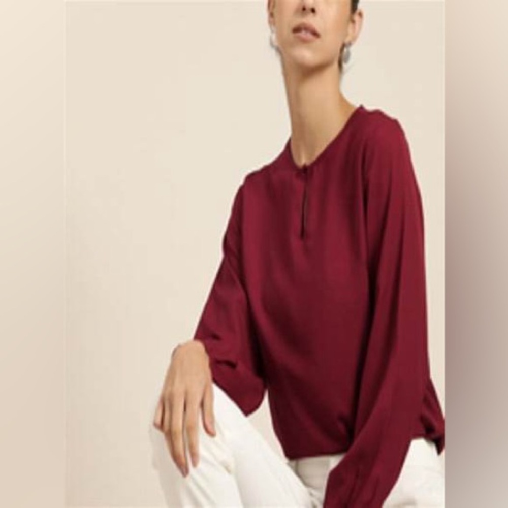 J crew maroon/ black polka dot keyhole top - Picture 1 of 3